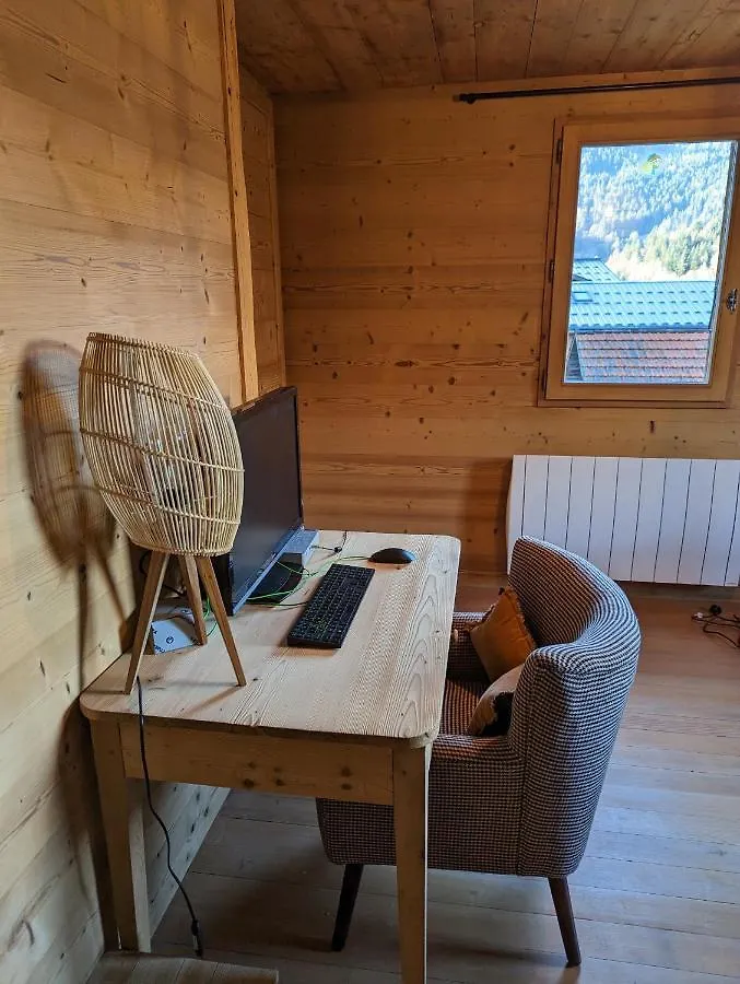 Bas De Chalet Au Coeur Des Aravis, Entre Lac Et Montagne Saint-Jean-de-Sixt